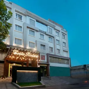 Costa Riviera Hotel Varanasi